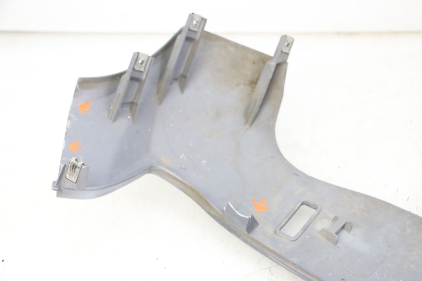 photo de BAS DE CAISSE GAUCHE SYM JOYMAX 125 (2010 - 2017) - Zoom état d’usage