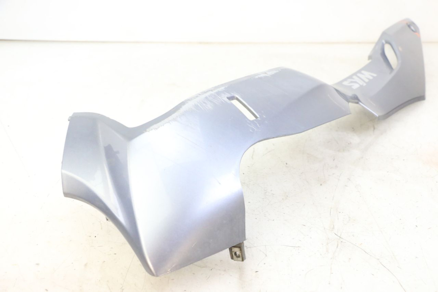 photo de BAS DE CAISSE GAUCHE SYM JOYMAX 125 (2010 - 2017) - Marquages et références