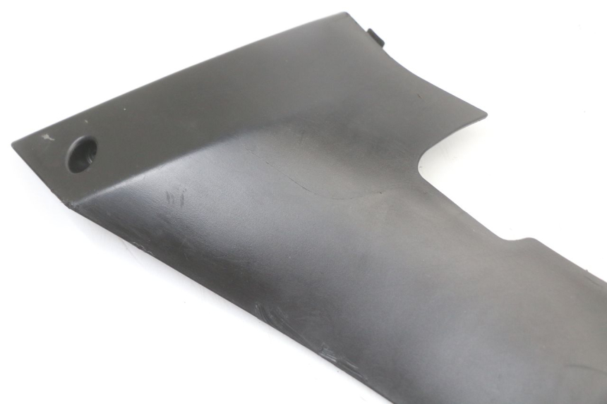 photo de BAS DE CAISSE GAUCHE PEUGEOT KISBEE 4T 50 (2010 - 2017) - Détail de la pièce