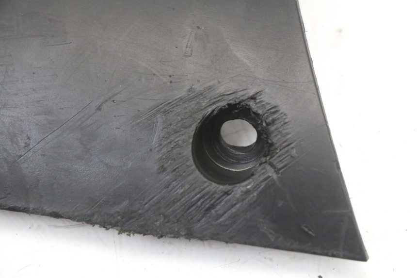 photo de BAS DE CAISSE GAUCHE PEUGEOT KISBEE 4T 50 (2010 - 2017) - Autre angle de vue