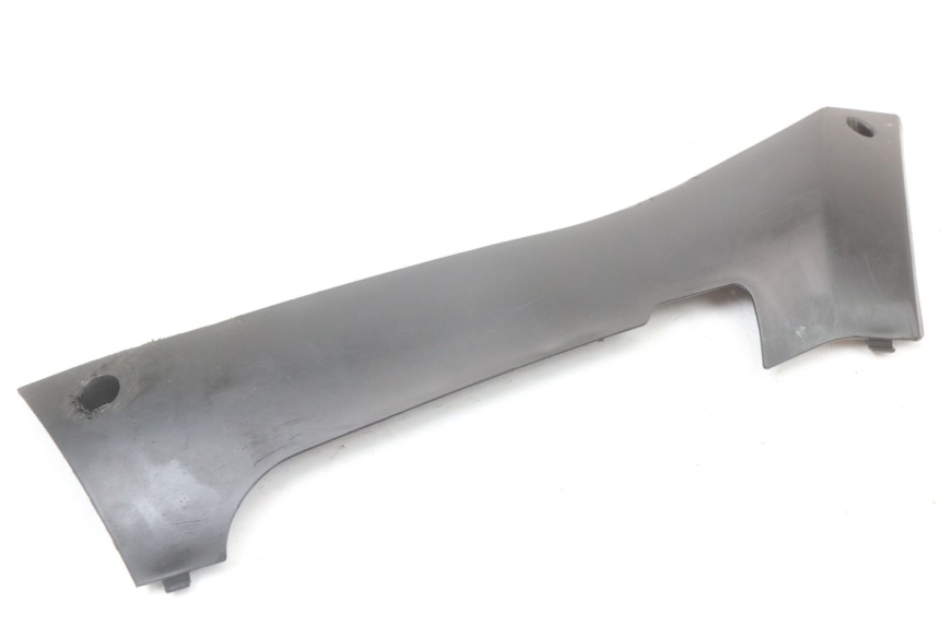 photo de BAS DE CAISSE GAUCHE PEUGEOT KISBEE 4T 50 (2010 - 2017) - Gros plan technique