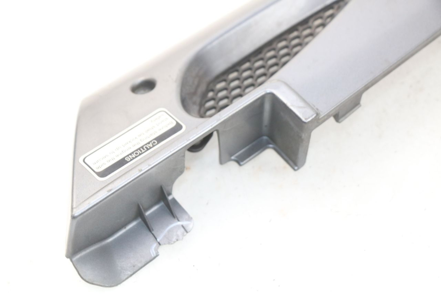 photo de BAS DE CAISSE GAUCHE KYMCO LIKE 4T 50 (2009 - 2018) - Détail de la pièce