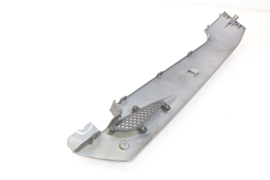 photo de BAS DE CAISSE GAUCHE KYMCO LIKE 4T 50 (2009 - 2018) - Zoom état d’usage