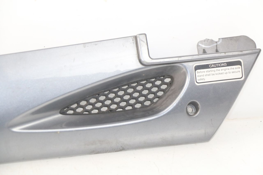 photo de BAS DE CAISSE GAUCHE KYMCO LIKE 4T 50 (2009 - 2018) - État de surface