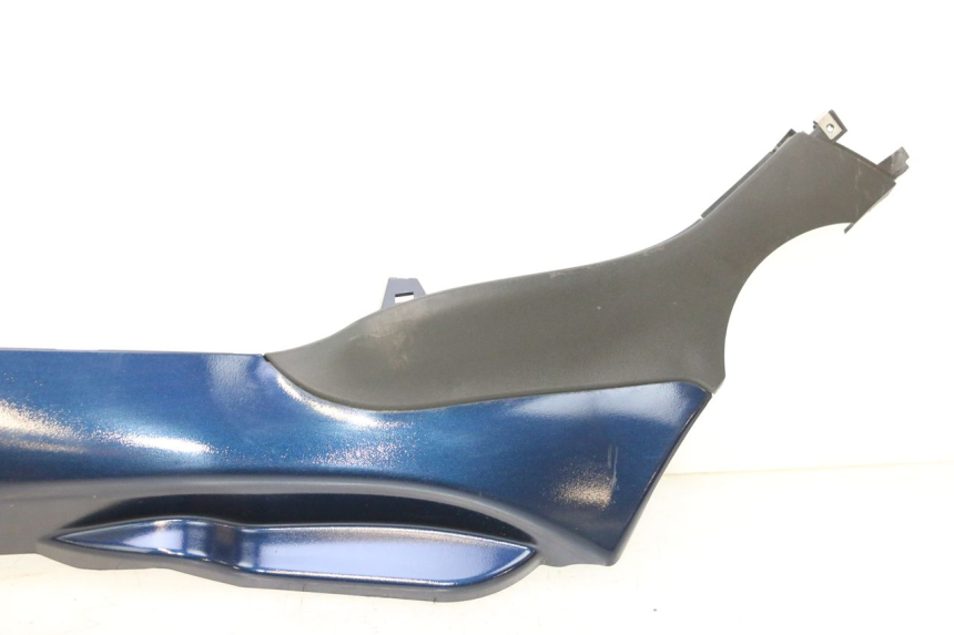 photo de BAS DE CAISSE GAUCHE PIAGGIO MP3 LT 400 (2007 - 2012) - Photo complémentaire