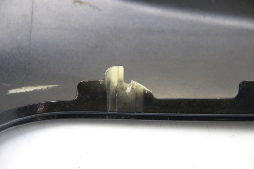 photo de BAS DE CAISSE GAUCHE PIAGGIO MP3 125 (2006 - 2014) - Vue produit