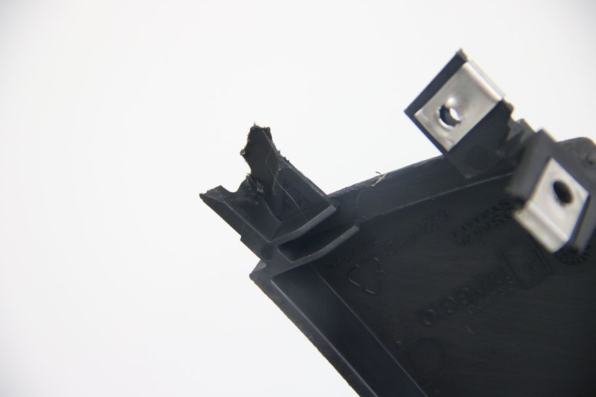 photo de BAS DE CAISSE GAUCHE PIAGGIO MP3 125 (2006 - 2014) - Vue produit