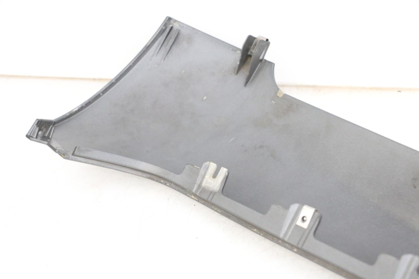 photo de BAS DE CAISSE GAUCHE PIAGGIO MP3 500 (2011 - 2015) - Autre angle de vue