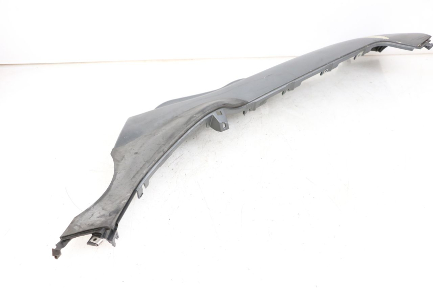 photo de BAS DE CAISSE GAUCHE PIAGGIO MP3 500 (2011 - 2015) - Points de fixation