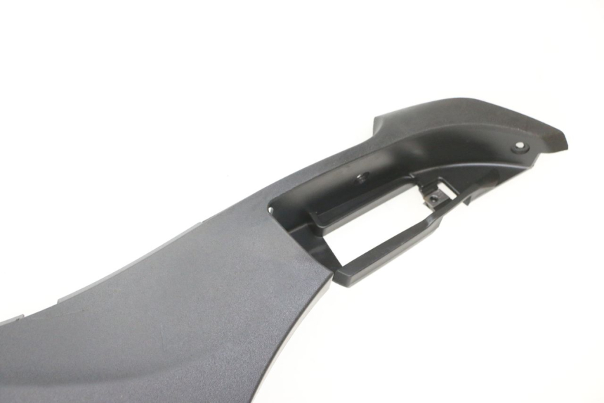 photo de BAS DE CAISSE GAUCHE PIAGGIO MP3 500 (2014 - 2017) - Vue produit