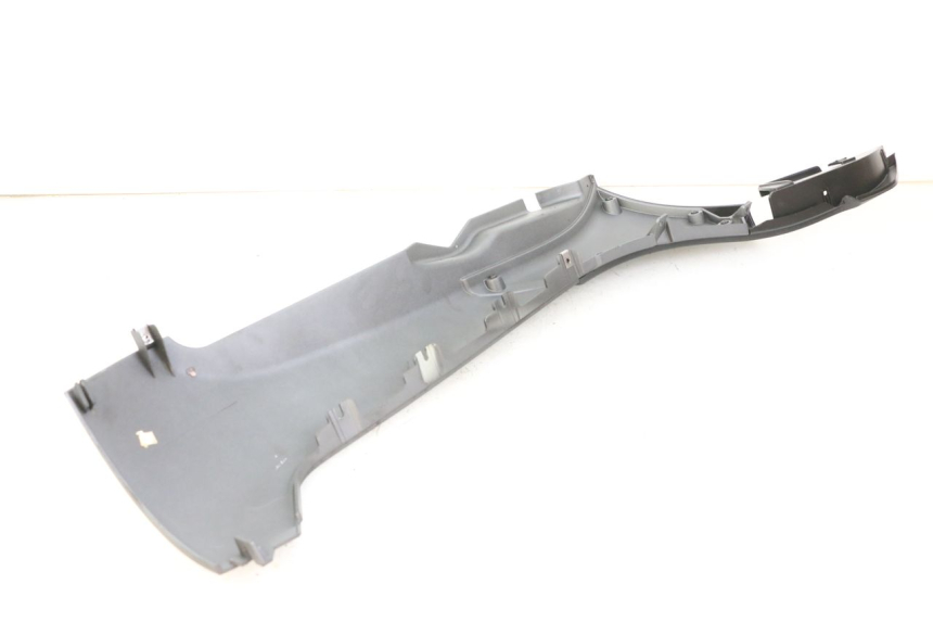 photo de BAS DE CAISSE GAUCHE PIAGGIO MP3 500 (2014 - 2017) - État de surface