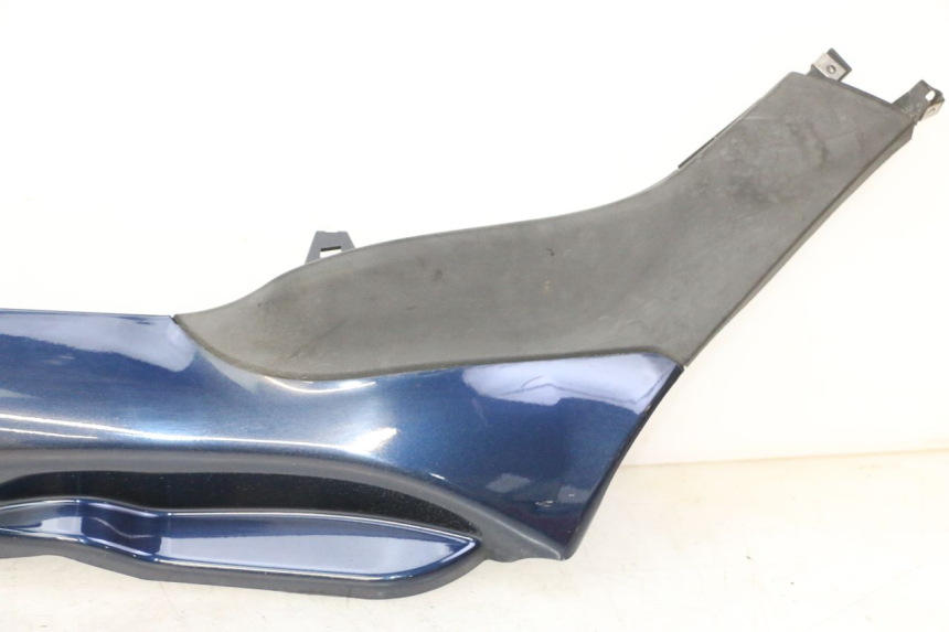 photo de BAS DE CAISSE GAUCHE PIAGGIO MP3 RL 250 (2006 - 2010) - Marquages et références