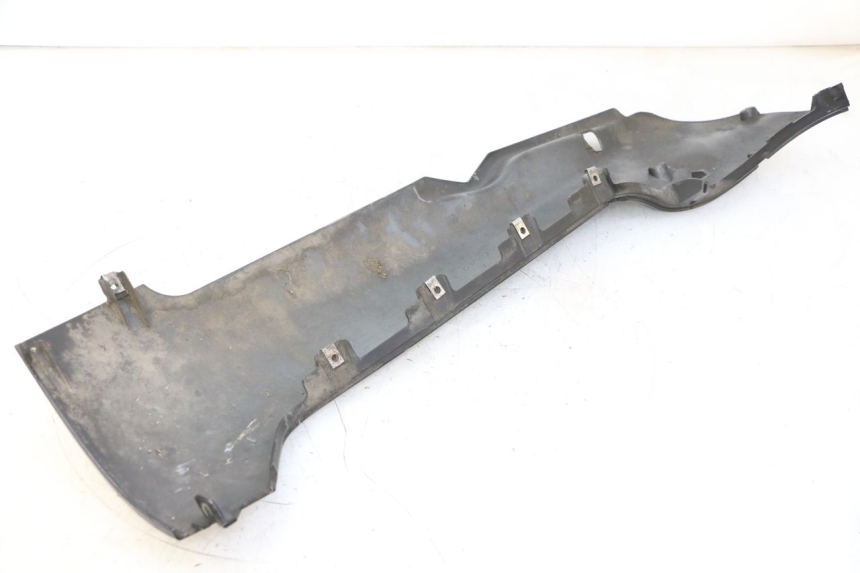 photo de BAS DE CAISSE GAUCHE PIAGGIO MP3 RL 250 (2006 - 2010) - Points de fixation