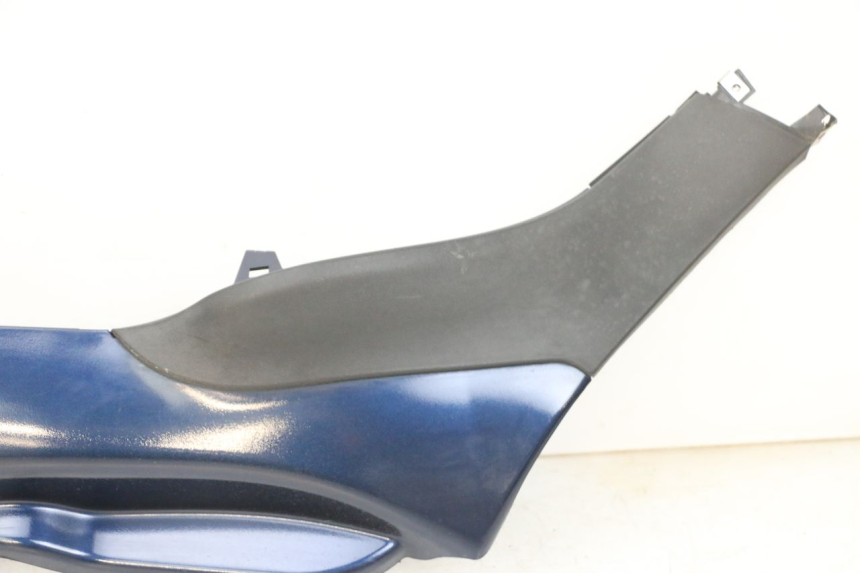 photo de BAS DE CAISSE GAUCHE PIAGGIO MP3 RL 250 (2006 - 2010) - Zoom composants