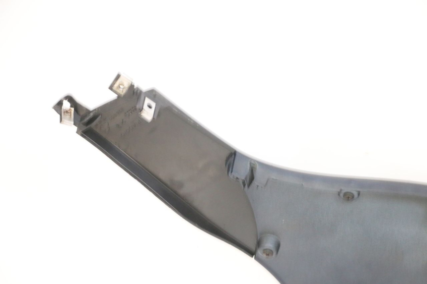 photo de BAS DE CAISSE GAUCHE PIAGGIO MP3 RL 250 (2006 - 2010) - Points de fixation