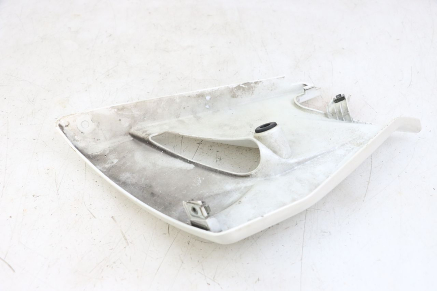 photo de BAS DE CAISSE GAUCHE MOTO GUZZI NORGE 8V GT 1200 (2011 - 2016) - Zoom état d’usage