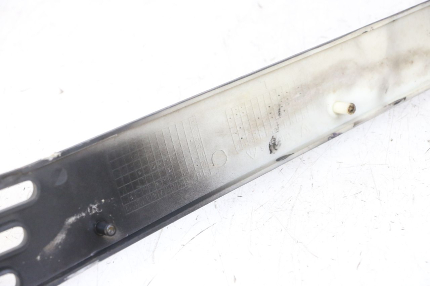 photo de BAS DE CAISSE GAUCHE JM MOTORS OLDIES GT 4T 50 (2018 - 2025) - Gros plan technique