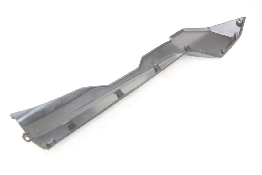 photo de BAS DE CAISSE GAUCHE SYM ORBIT III 3 4T 50 (2021 - 2025) - Détail de la pièce