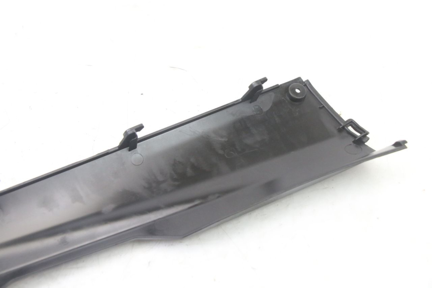 photo de BAS DE CAISSE GAUCHE SYM ORBIT III 3 4T 50 (2021 - 2025) - État de surface