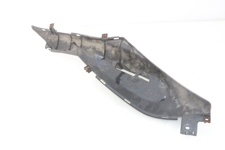 photo de BAS DE CAISSE GAUCHE MBK OVETTO ONE 2T 50 (2013 - 2017) - Zoom état d’usage