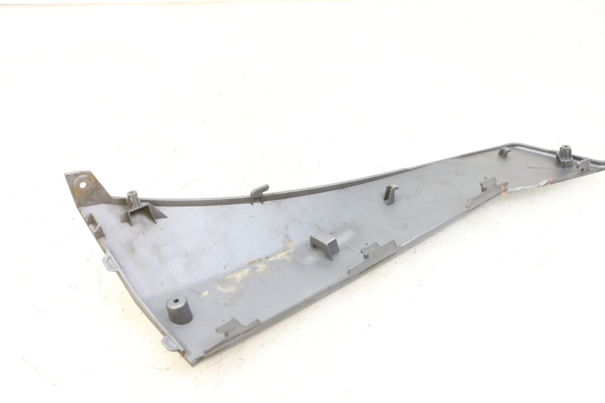 photo de BAS DE CAISSE GAUCHE PEUGEOT BELVILLE 125 (2017 - 2021) - Autre angle de vue