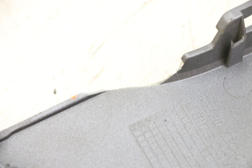 photo de BAS DE CAISSE GAUCHE PEUGEOT BELVILLE 125 (2017 - 2021) - Vue d’ensemble