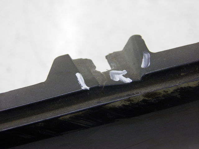 photo de BAS DE CAISSE GAUCHE PIAGGIO X8 STREET 125 (2006 - 2007) - Vue d’ensemble