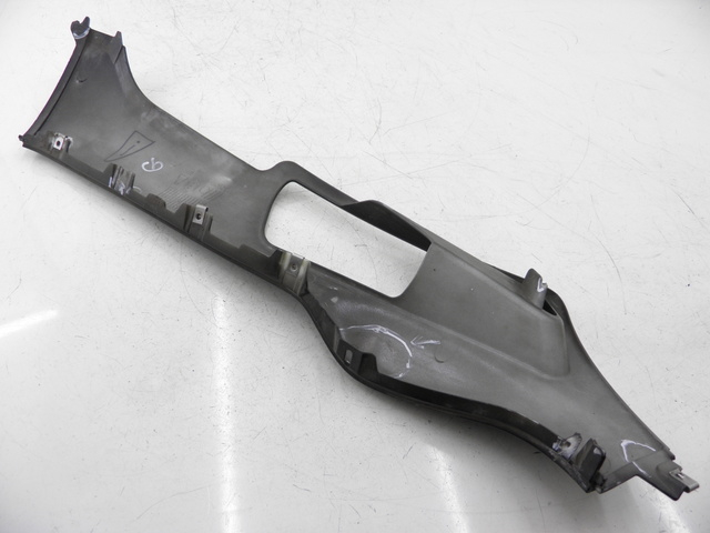 photo de BAS DE CAISSE GAUCHE PIAGGIO X8 STREET 125 (2006 - 2007) - Pièce contrôlée