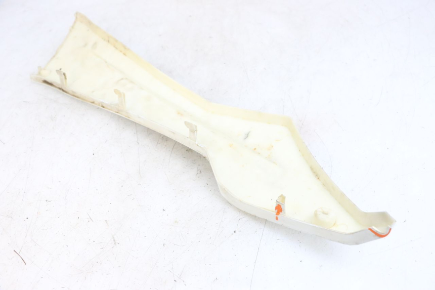 photo de Lower left side panel EUROCKA R8 4T 50 (2013 - 2022) - Points de fixation