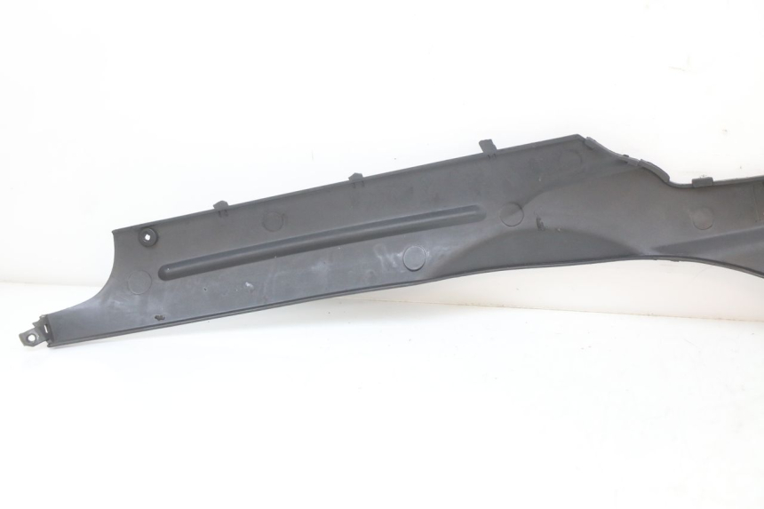 photo de BAS DE CAISSE GAUCHE TNT MOTOR ROMA 10' 2T 50 (2011 - 2018) - Points de fixation