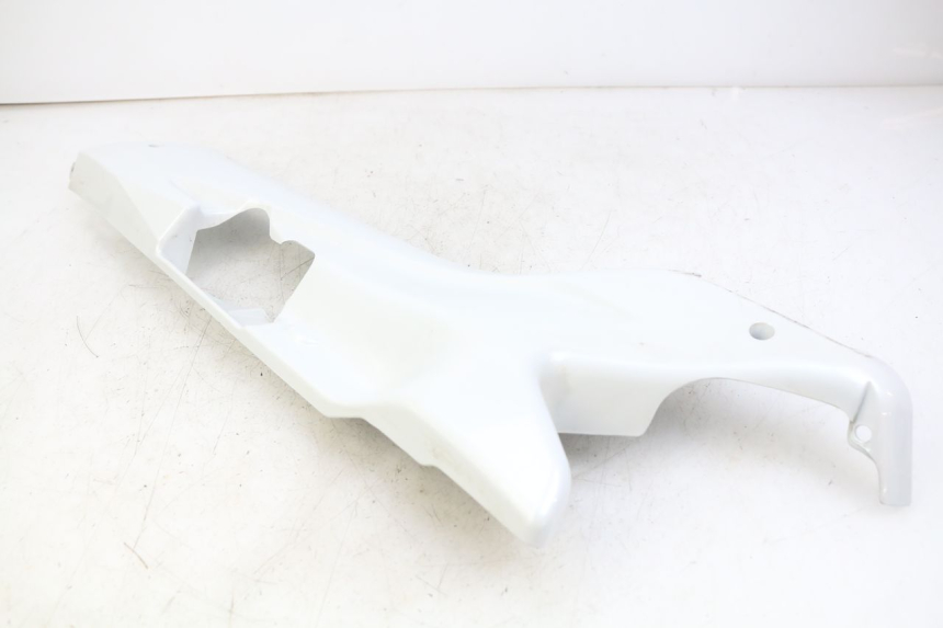 photo de BAS DE CAISSE GAUCHE DAELIM S3 125 (2010 - 2017) - État de surface