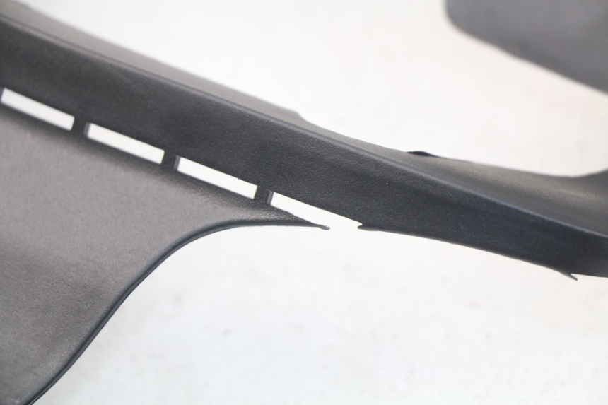 photo de BAS DE CAISSE GAUCHE JM MOTORS SANTANA 50 (2014 - 2023) - Gros plan technique