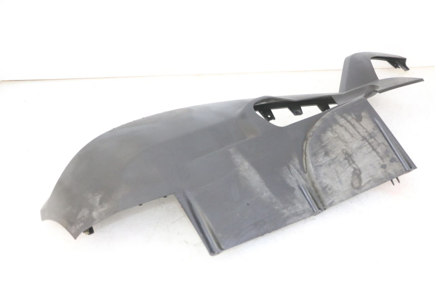 photo de BAS DE CAISSE GAUCHE PEUGEOT SATELIS COMPRESSOR K15 125 (2006 - 2009) - Zoom composants