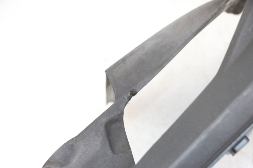 photo de BAS DE CAISSE GAUCHE PEUGEOT SATELIS 125 (2013 - 2018) - Zoom état d’usage