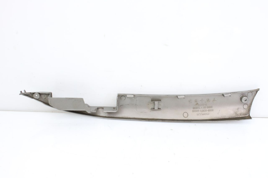 photo de BAS DE CAISSE GAUCHE KYMCO SENTO 100 (2008 - 2013) - Autre angle de vue