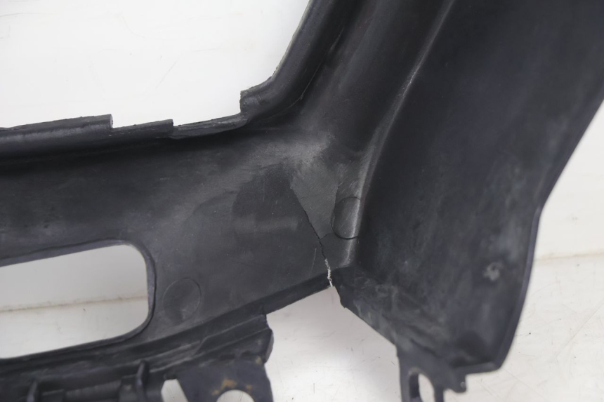 photo de BAS DE CAISSE GAUCHE HONDA ST PAN EUROPEAN 1100 (1990 - 2002) - État de surface
