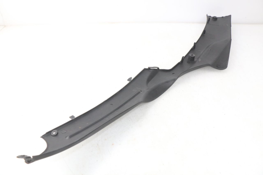 photo de BAS DE CAISSE GAUCHE FYM STRADA 50 (2007 - 2014) - Zoom état d’usage