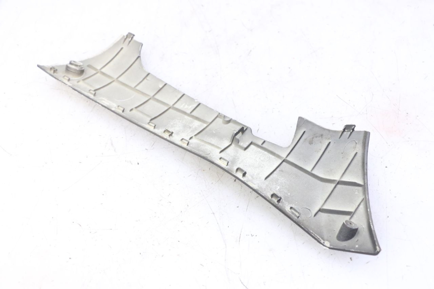 photo de BAS DE CAISSE GAUCHE PEUGEOT STREETZONE I NAKED 2T 50 (2018 - 2020) - Autre angle de vue