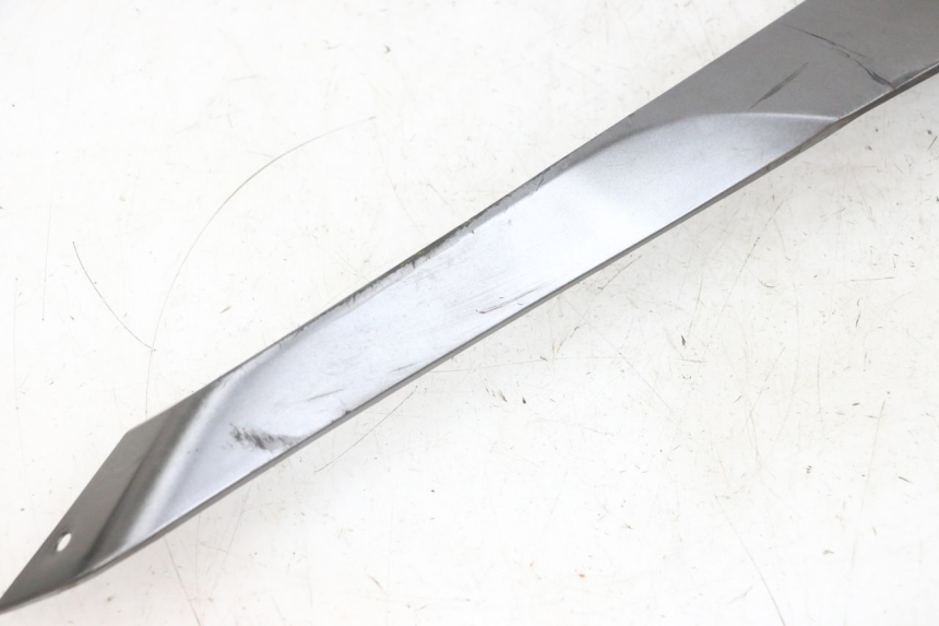 photo de BAS DE CAISSE GAUCHE YAMAHA TRICITY 300 (2020 - 2024) - Vue produit