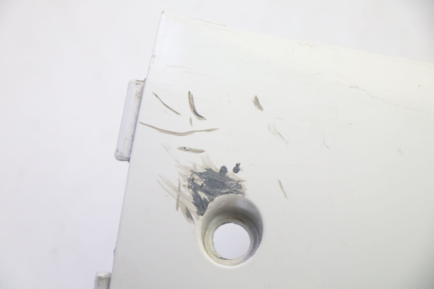 photo de BAS DE CAISSE GAUCHE PEUGEOT TWEET PRO EFI 4T 50 (2021 - 2022) - Autre angle de vue