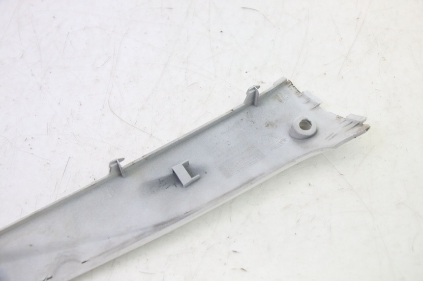 photo de BAS DE CAISSE GAUCHE PEUGEOT TWEET PRO EFI 4T 50 (2021 - 2022) - Marquages et références