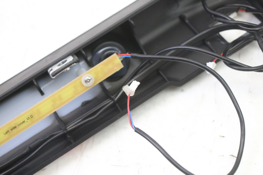 photo de BAS DE CAISSE GAUCHE DUALTRON VICTOR LIMITED 1 - Zoom composants