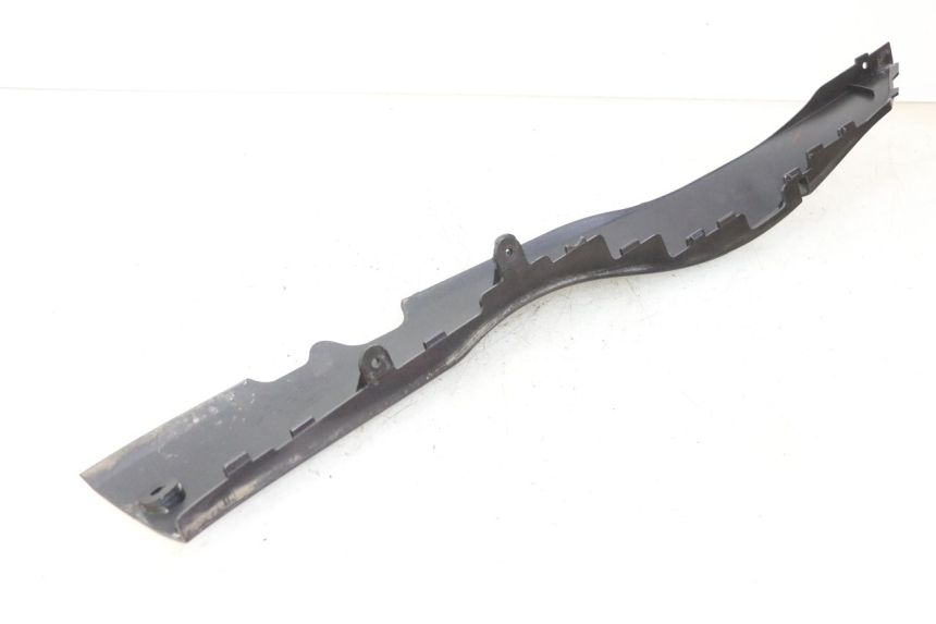 photo de BAS DE CAISSE GAUCHE MBK WAAP 125 (2008 - 2013) - Gros plan technique