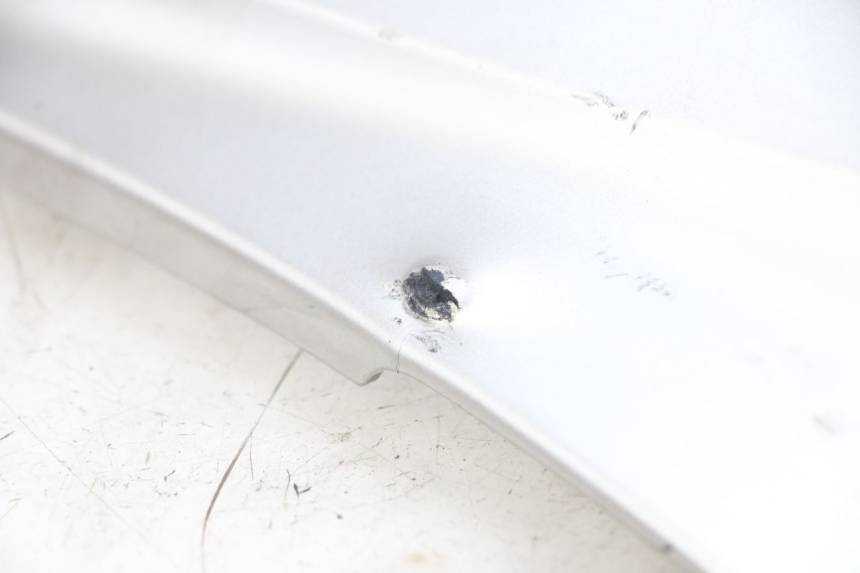 photo de BAS DE CAISSE GAUCHE YAMAHA XMAX X-MAX ABS 125 (2017 - 2020) - Points de fixation