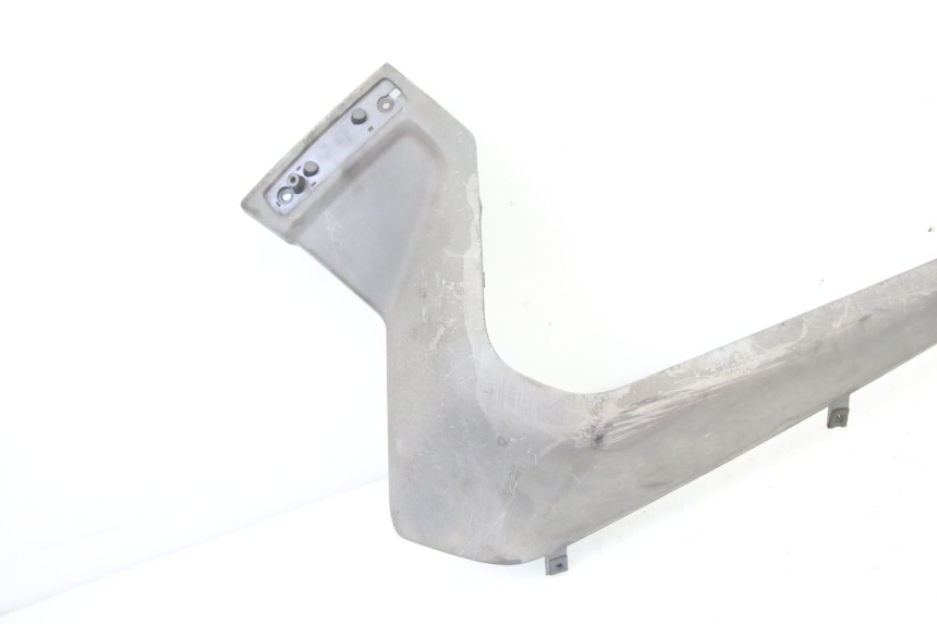 photo de BAS DE CAISSE GAUCHE YAMAHA XMAX X-MAX 125 (2006 - 2009) - Détail de la pièce