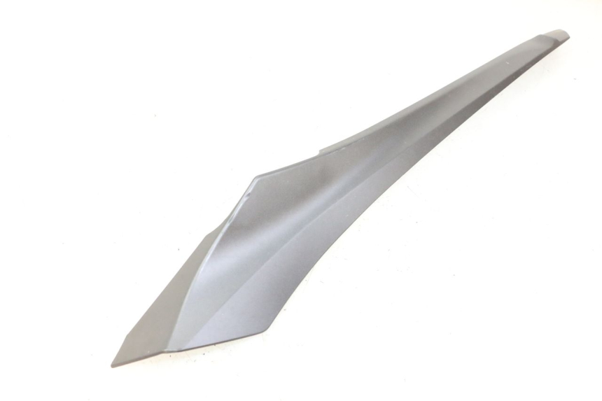 photo de BAS DE CAISSE GAUCHE YAMAHA XMAX X-MAX 125 (2021 - 2025) - Points de fixation