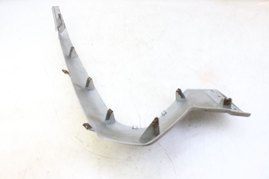 photo de BAS DE CAISSE GAUCHE YAMAHA X-MAX XMAX 250 (2006 - 2009) - Détail de la pièce