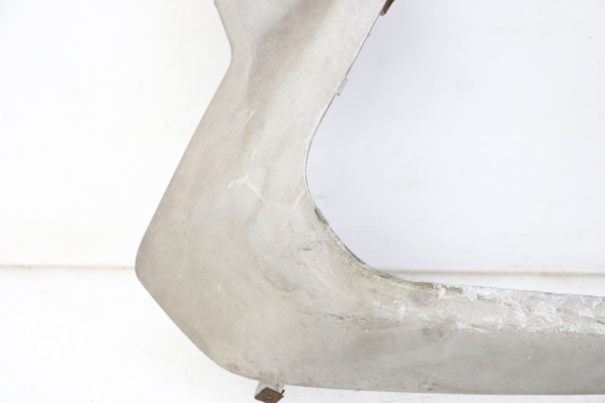 photo de BAS DE CAISSE GAUCHE YAMAHA X-MAX XMAX 250 (2006 - 2009) - Marquages et références