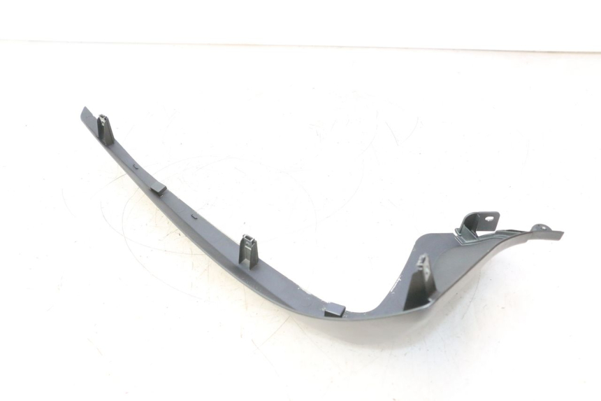 photo de BAS DE CAISSE GAUCHE YAMAHA X-MAX XMAX 125 (2010 - 2013) - Points de fixation