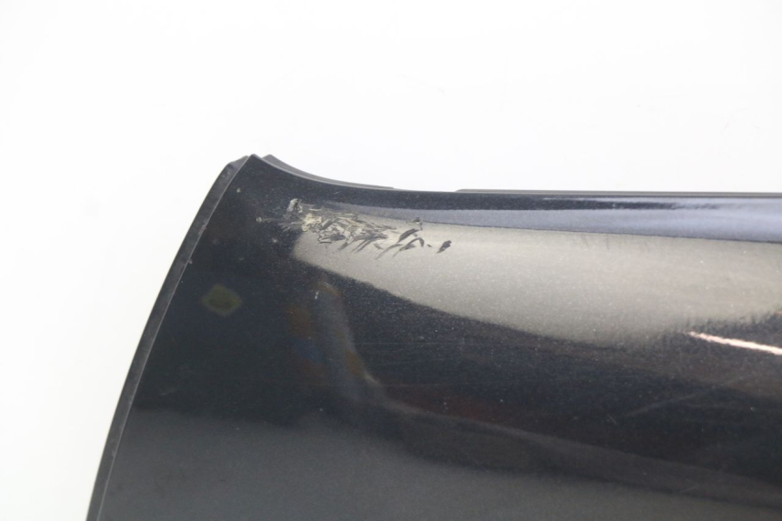 photo de BAS DE CAISSE GAUCHE PIAGGIO X8 125 (2004 - 2007) - Points de fixation